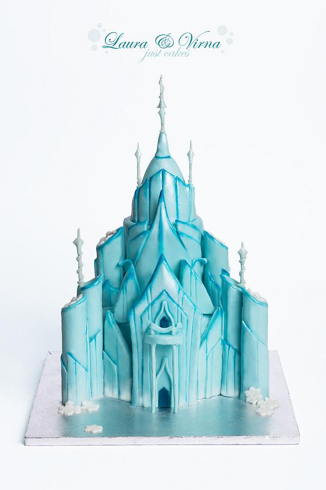 Frozen castle cake -  Italia