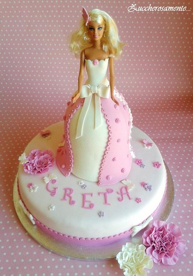 Barbie cake - Decorated Cake by Silvia Tartari - CakesDecor