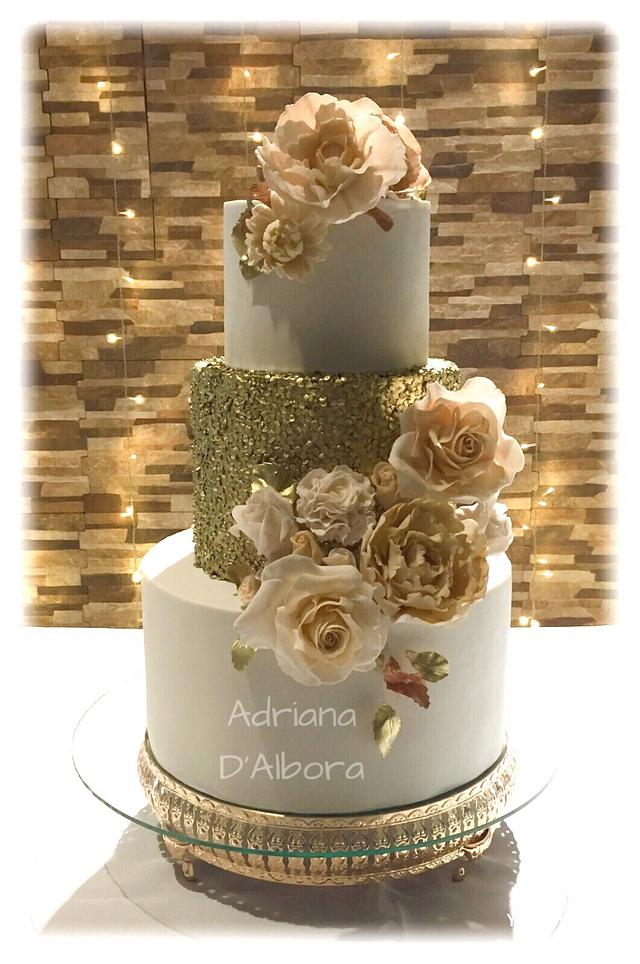 GOlden cake Decorated Cake by Adriana D'Albora CakesDecor