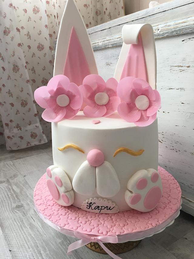 Bunny cake - Decorated Cake by Martina Encheva - CakesDecor