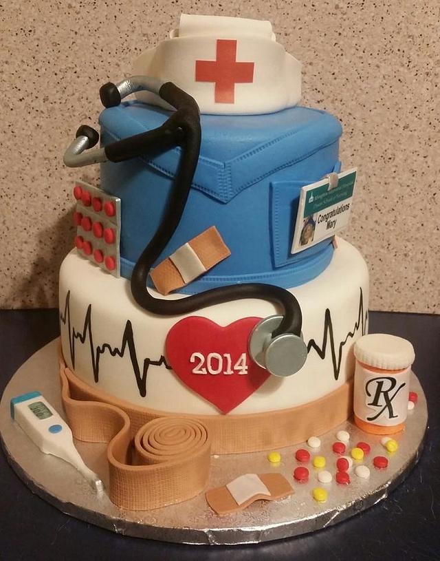 Nurse Graduation Cake - Cake by Tracy's Custom Cakery LLC - CakesDecor