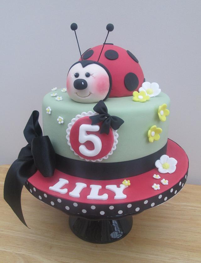 Ladybug Cake - Decorated Cake by The Buttercream Pantry - CakesDecor