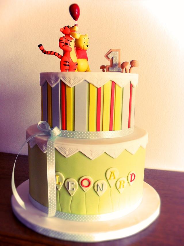 winnie the pooh cake - Decorated Cake by timea - CakesDecor
