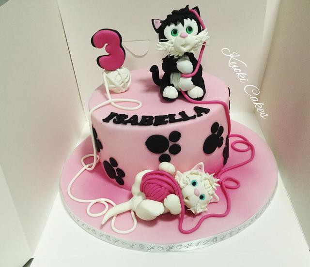 Birthday cake - Decorated Cake by Donatella Bussacchetti - CakesDecor