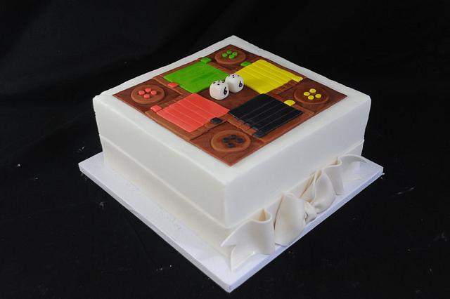 Ludi Board Cake