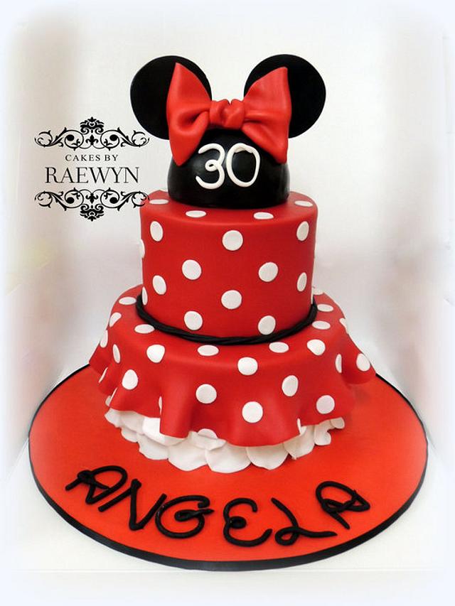 Minnie Mouse in Red - Cake by Raewyn Read Cake Design - CakesDecor