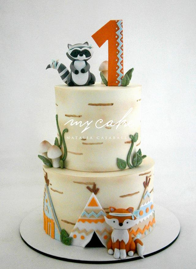 Pequeños animales tribales - Decorated Cake by Natalia - CakesDecor