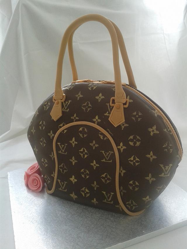 Lv Handbag Cake Decorated Cake By Laras Theme Cakes Cakesdecor 