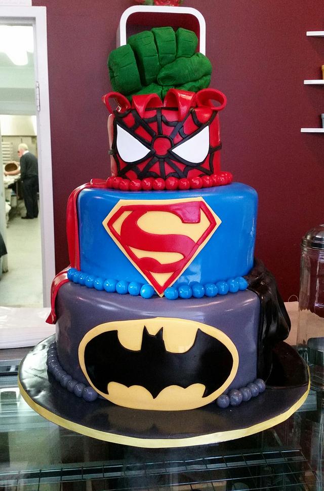 Super Hero Cake Decorated Cake By Conersb Cakesdecor