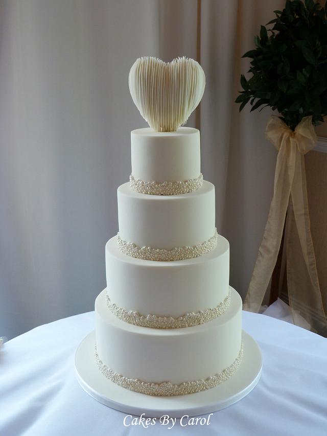 plain white wedding cakes