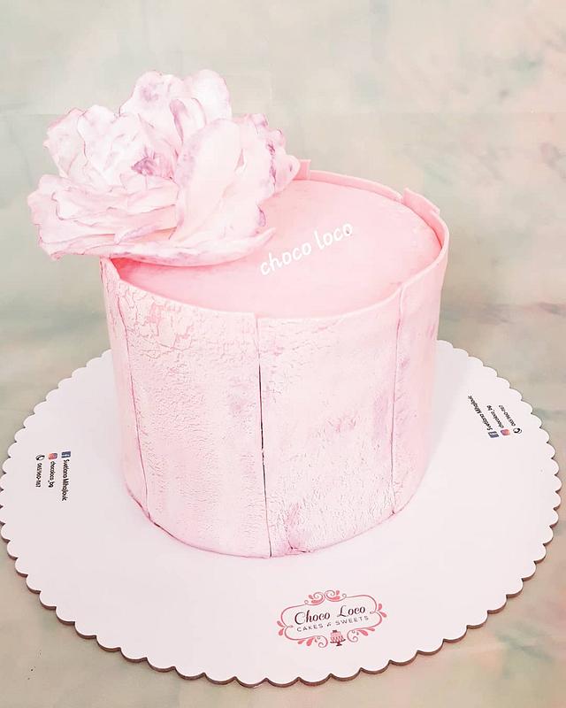 Crackle cake Decorated Cake by Choco loco CakesDecor