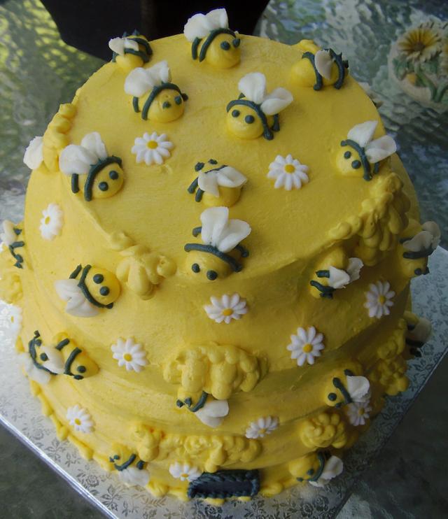 Bee Hive buttercream cake.