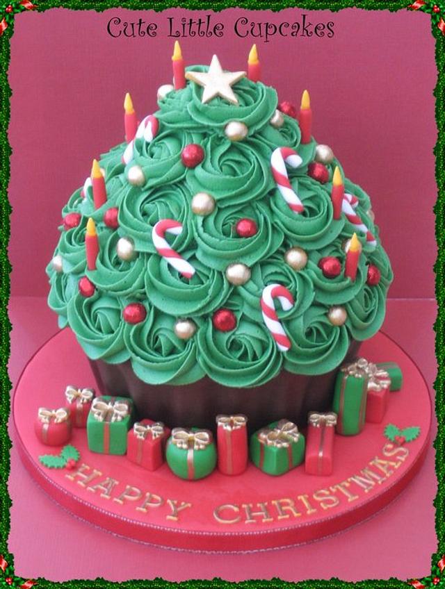 Giant Christmas Tree Cupcake