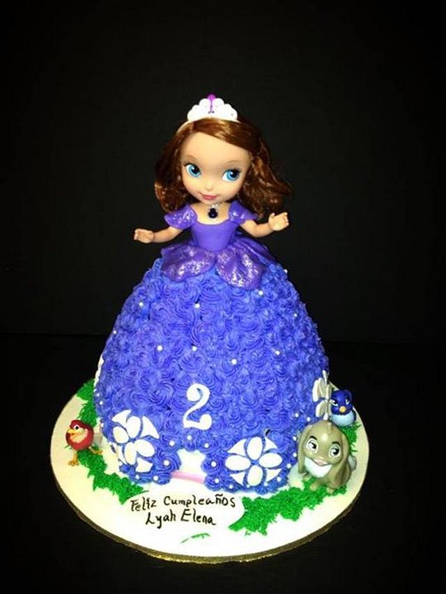 Sofia the First Doll Cake - Decorated Cake by Mariela - CakesDecor