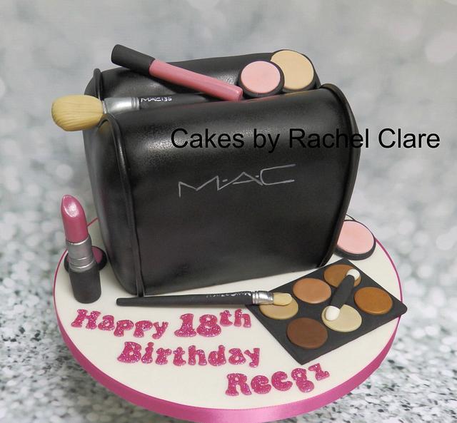 hurtig Avl misundelse MAC Makeup purse - Decorated Cake by Rachel Roberts - CakesDecor