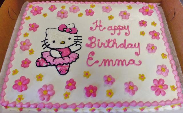 Hello kitty theme birthday cake with fondant decoration, Food & Drinks,  Homemade Bakes on Carousell