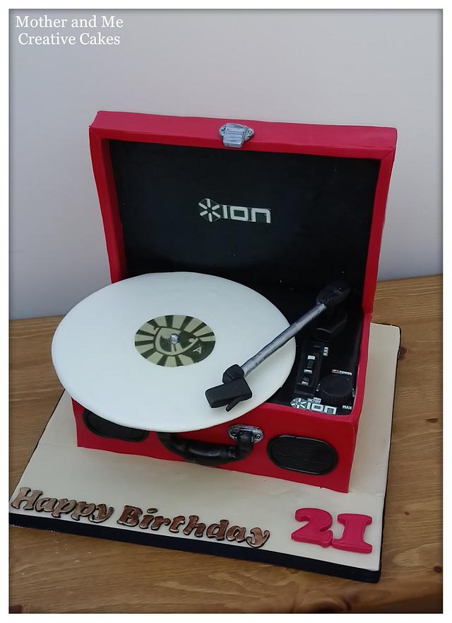 Record Player cake Decorated Cake by Mother and Me CakesDecor