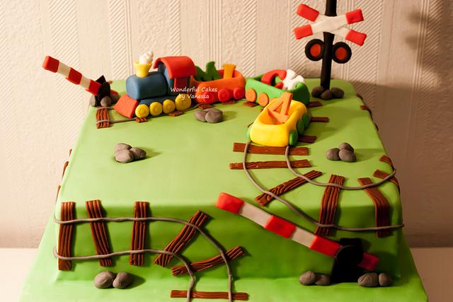 Train cake - Decorated Cake by Vanessa - CakesDecor
