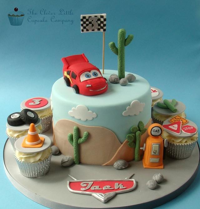 Cars Cake & Cupcakes - Decorated Cake by Amanda’s Little - CakesDecor