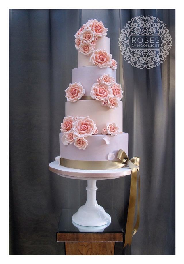 Amelie - Decorated Cake by Roses by Moonlight - CakesDecor