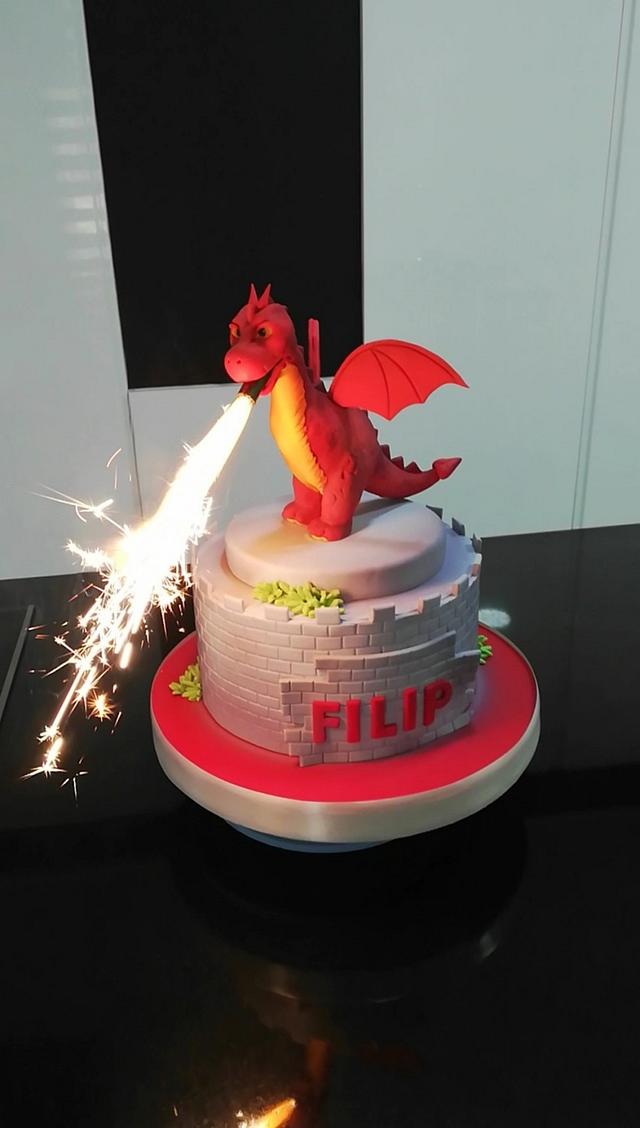 Dragon cake - Cake by Cupcakesfairy - CakesDecor