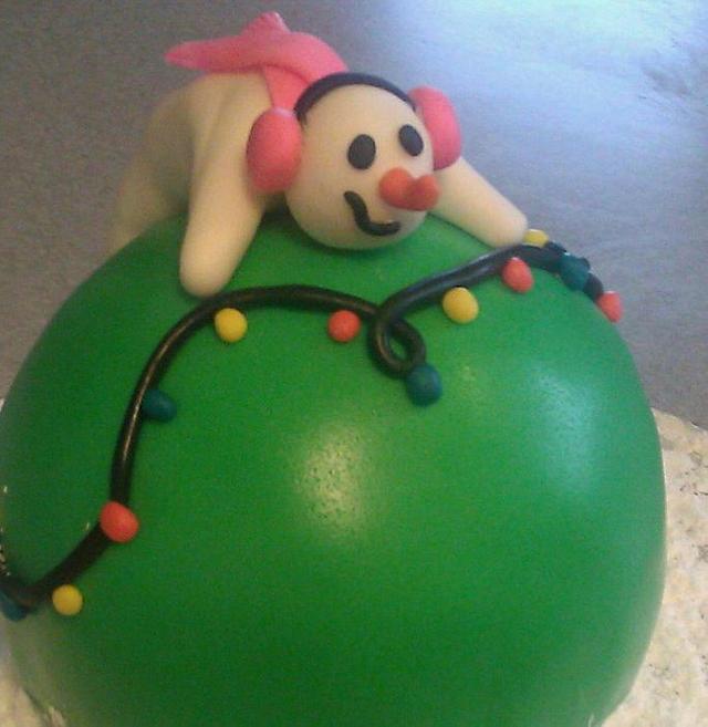 Snowman Christmas Ornament Cake
