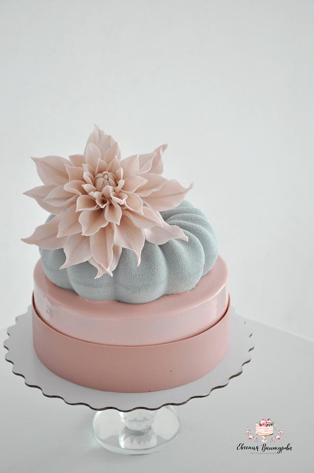 Smoke - Decorated Cake by Evgenia Vinokurova - CakesDecor