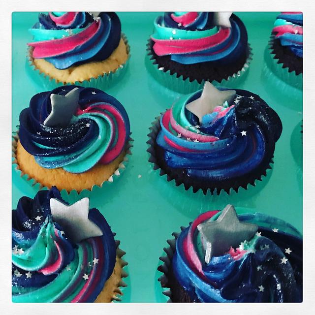 Galaxy cupcakes