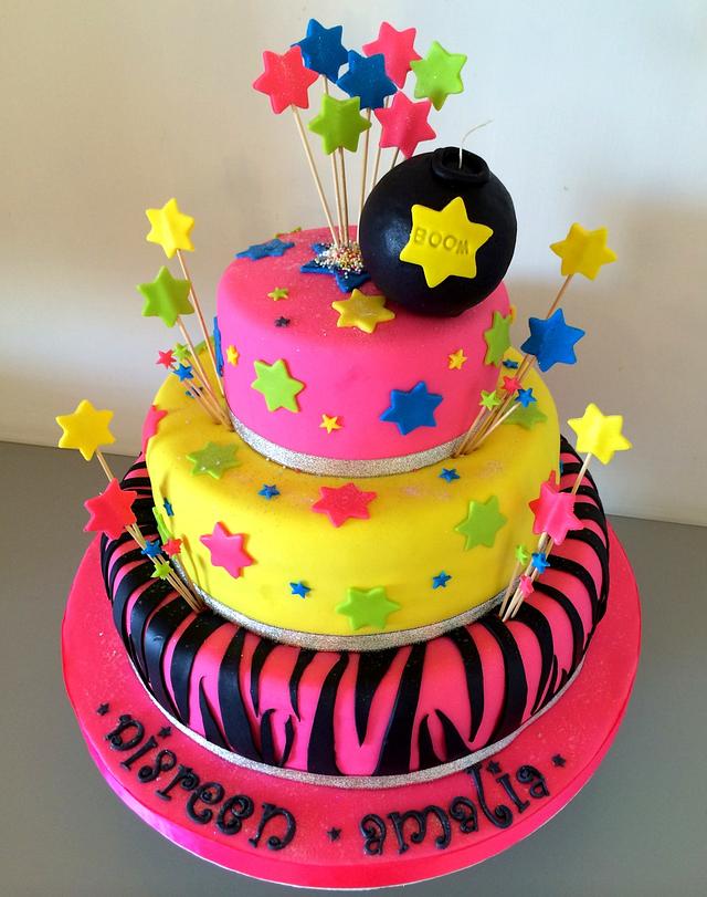 Boom cake! - Decorated Cake by Sugar&Spice by NA - CakesDecor