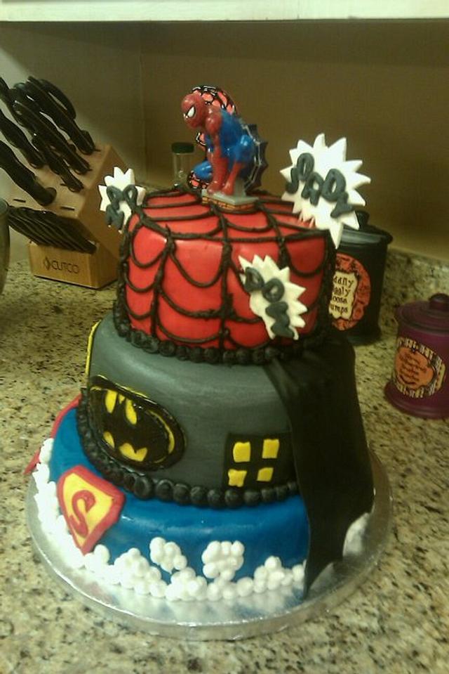 Super hero cake - Decorated Cake by beth78148 - CakesDecor