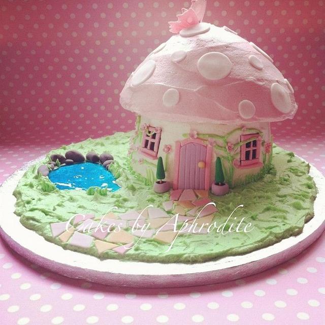 Fairy mushroom house - Decorated Cake by Frances - CakesDecor