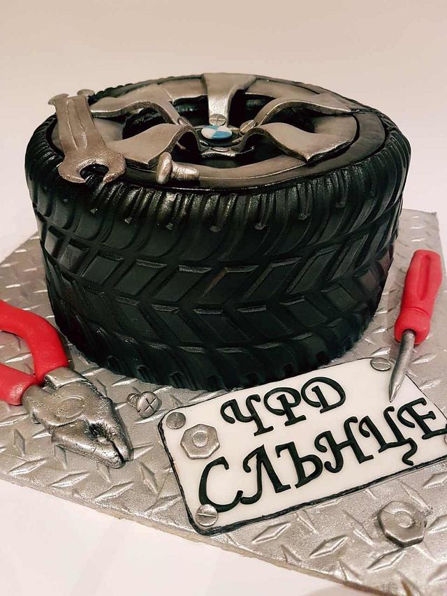 Auto Mechanic cake - Cake by Nebibe Nelly - CakesDecor