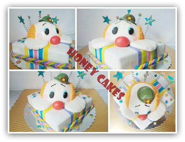 Clown Decorated Cake By Honey Cakes Cakesdecor 8781