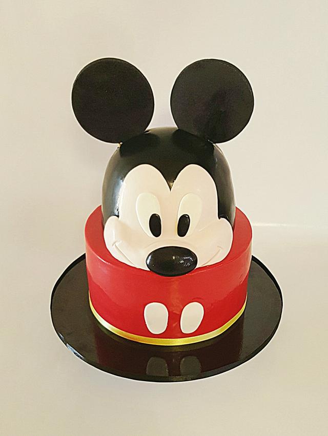 Mickey mouse cake - Decorated Cake by The Custom Piece of - CakesDecor