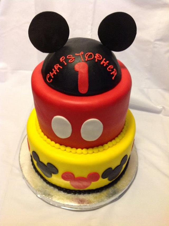 MICKEY HEAD 1 - cake by GABRIELA AGUILAR - CakesDecor