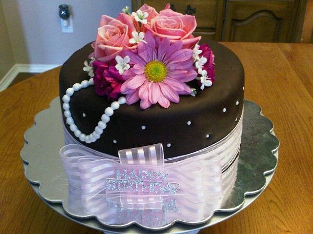 Elegant Birthday Cake Decorated Cake By Tammy Cakesdecor