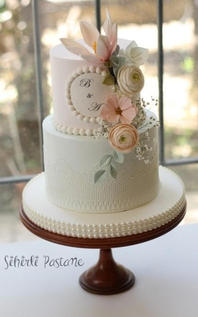 Wedding Cake With Pearls Cake By Sihirli Pastane Cakesdecor