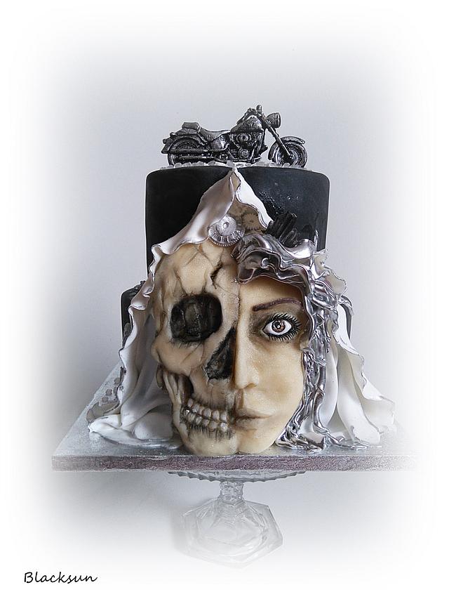 Sculptural cake
