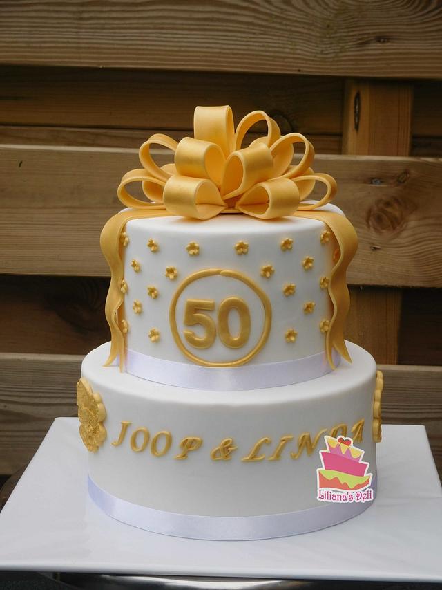 Aniversary cake - Decorated Cake by Liliana Vega - CakesDecor