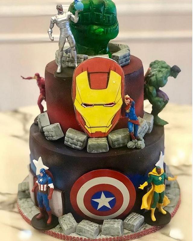 Super Heroes - Decorated Cake by MsTreatz - CakesDecor