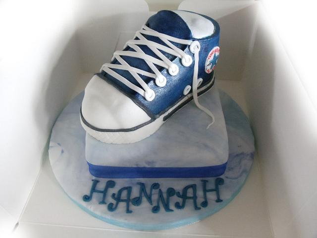 converse trainer cake