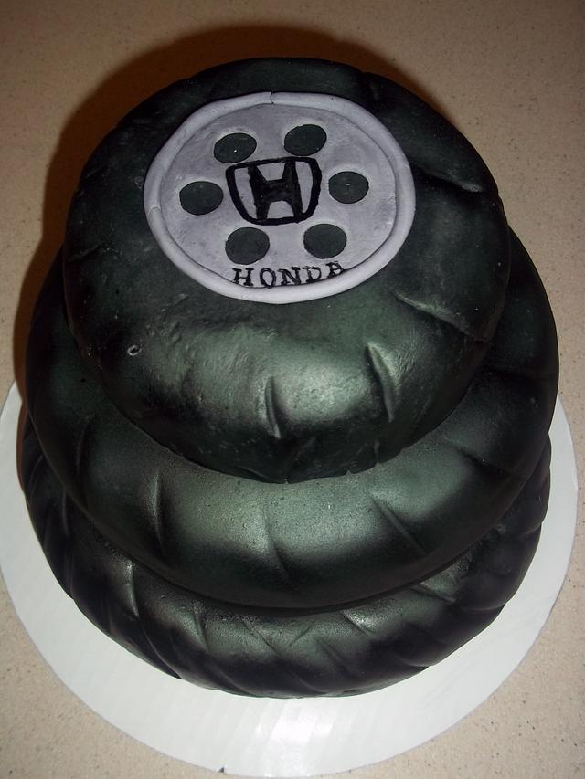Honda Tire Cake