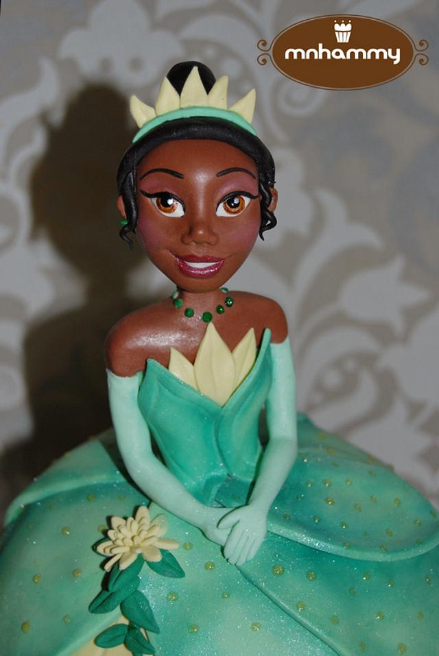 Princess Tiana - Decorated Cake by Mnhammy by Sofia - CakesDecor