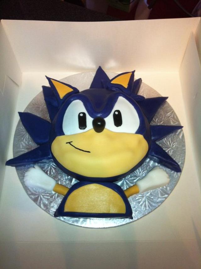Sonic the Hedgehog cake - cake by Mark - CakesDecor