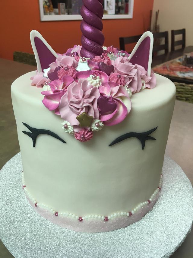 Pink Unicorn cake - Cake by Sweet Art Cakes - CakesDecor