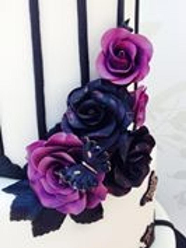 Black And Purple Roses Wedding Cake Cake By Cakexstacy Cakesdecor 0009