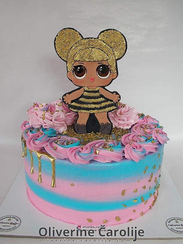 LOL Queen Bee Cake 