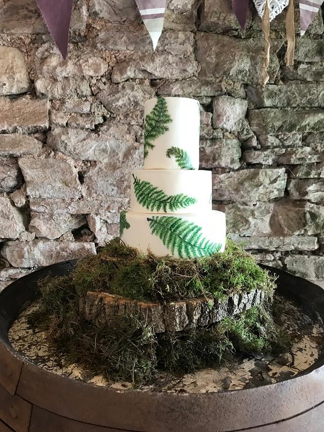 Fern wedding Decorated Cake by CCC194 CakesDecor