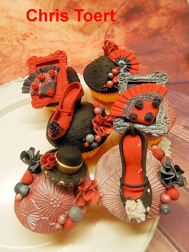 Vintage flamenco cupcakes