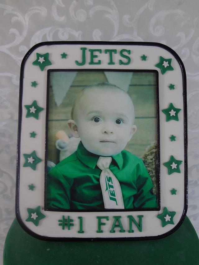 NY Jets Cake - Cake by Custom Cakes by Ann Marie - CakesDecor